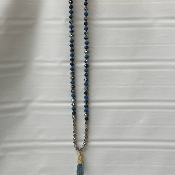 Fashion Necklace - Picture 2 of 3